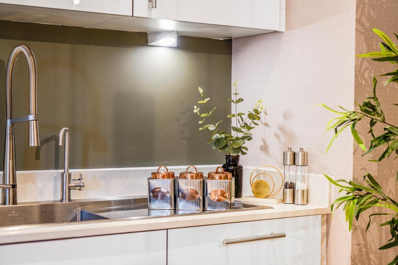 The Waterhouse Avenue By Kandara 5 Star City Home In Maidstone Extérieur photo